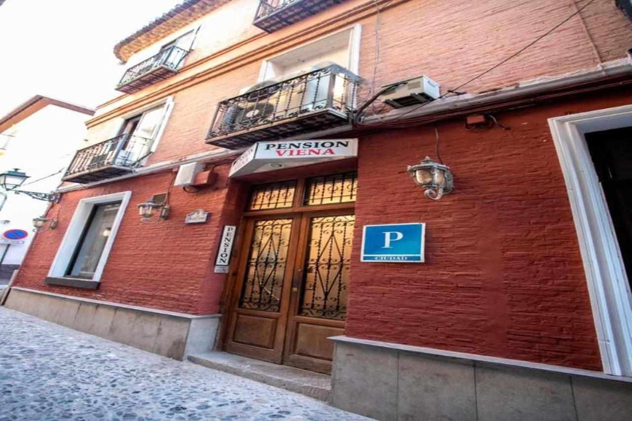 Hostal Viena Plaza Nueva Granada Eksteriør billede